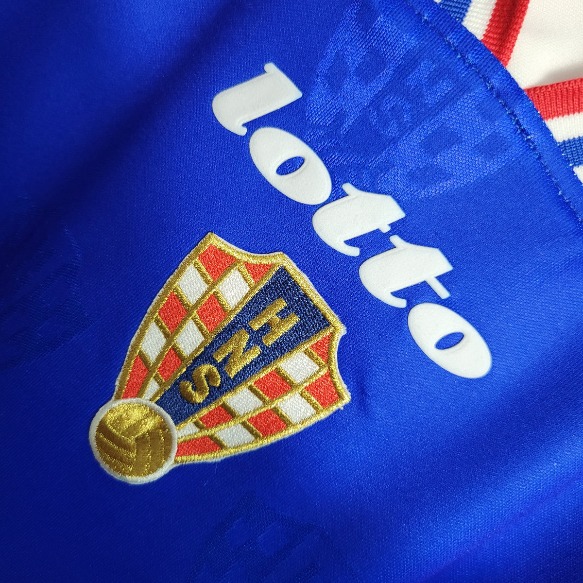Croatia Away 98/99 - Detail